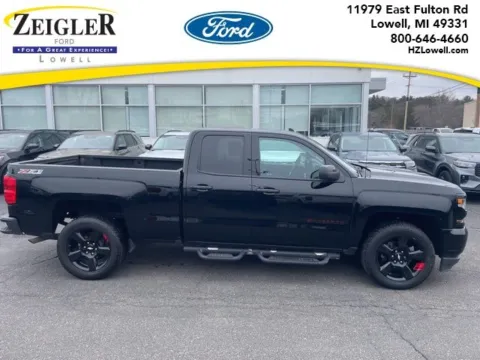 Black 2017 Chevrolet Silverado 1500 LT for sale in Lowell, MI