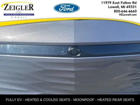 More photos of 2022 Chevrolet Bolt EUV Premier at Zeigler Ford of Lowell, MI