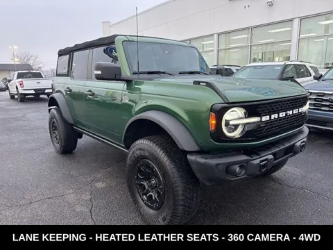 More photos of 2023 Ford Bronco Wildtrak at Zeigler Ford of Lowell, MI