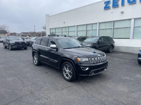 More photos of 2019 Jeep Grand Cherokee Overland at Zeigler Ford of Lowell, MI