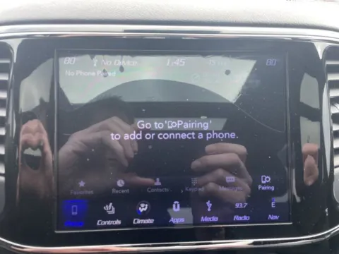 Another view of 2019 Jeep Grand Cherokee Overland for sale in Lowell, MI at Zeigler Ford of Lowell