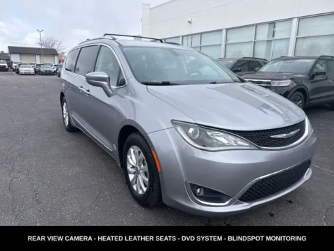 More photos of 2018 Chrysler Pacifica Touring L Plus at Zeigler Ford of Lowell, MI