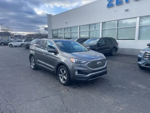 More photos of 2024 Ford Edge SEL at Zeigler Ford of Lowell, MI