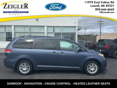 Blue 2013 Toyota Sienna XLE for sale in Lowell, MI