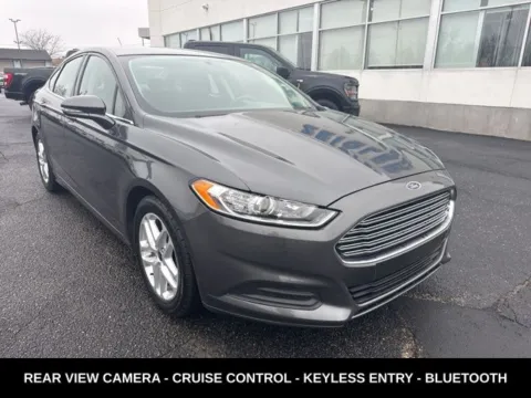 More photos of 2016 Ford Fusion SE at Zeigler Ford of Lowell, MI