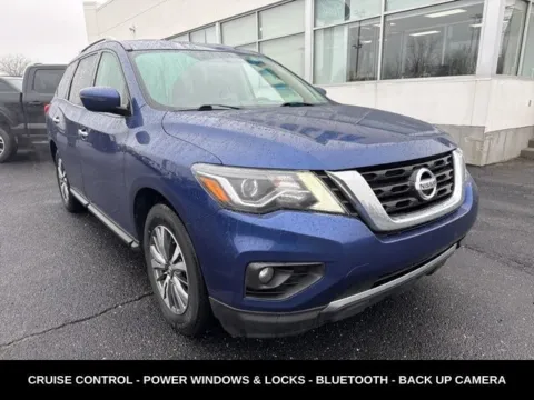 More photos of 2020 Nissan Pathfinder SV at Zeigler Ford of Lowell, MI
