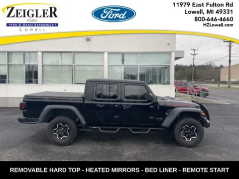 Black 2022 Jeep Gladiator Rubicon for sale in Lowell, MI
