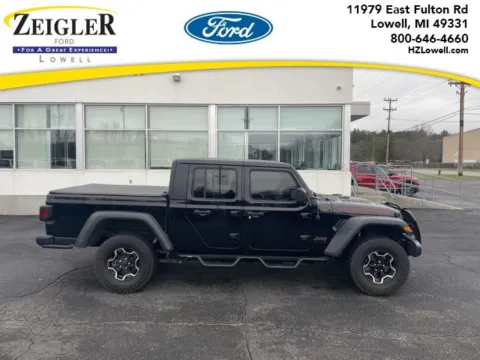 Black 2022 Jeep Gladiator Rubicon for sale in Lowell, MI