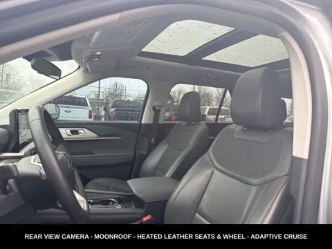 Photos of 2025 Ford Explorer Active for sale in Lowell, MI at Zeigler Ford of Lowell