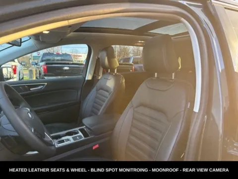 Photos of 2024 Ford Edge SEL for sale in Lowell, MI at Zeigler Ford of Lowell