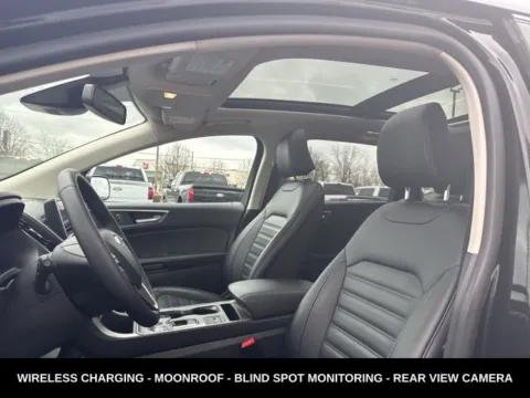 Photos of 2024 Ford Edge SEL for sale in Lowell, MI at Zeigler Ford of Lowell