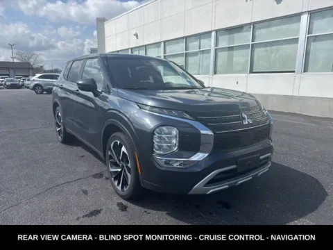 More photos of 2024 Mitsubishi Outlander SE at Zeigler Ford of Lowell, MI