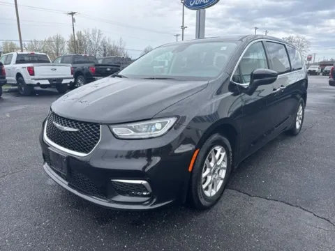 More photos of 2023 Chrysler Pacifica Touring L at Zeigler Ford of Lowell, MI