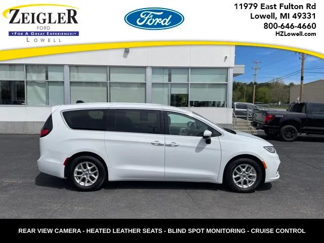 White 2023 Chrysler Pacifica Touring L for sale in Lowell, MI