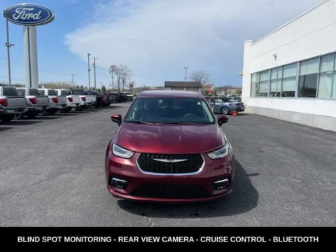 More photos of 2023 Chrysler Pacifica Touring L at Zeigler Ford of Lowell, MI
