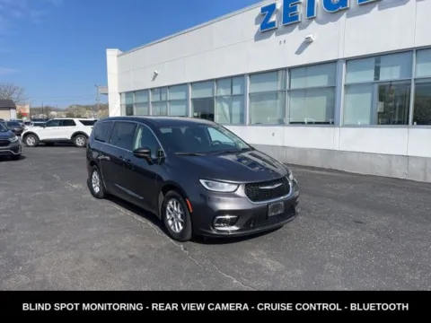 More photos of 2023 Chrysler Pacifica Touring L at Zeigler Ford of Lowell, MI