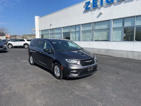 More photos of 2023 Chrysler Pacifica Touring L at Zeigler Ford of Lowell, MI