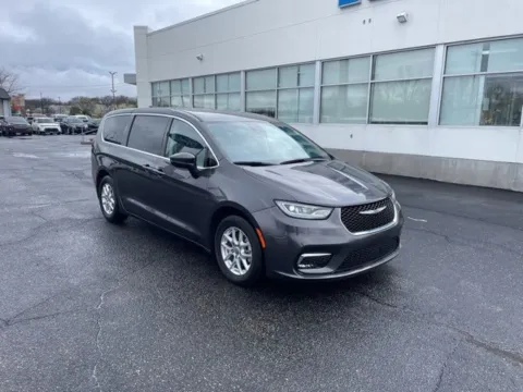 More photos of 2023 Chrysler Pacifica Touring L at Zeigler Ford of Lowell, MI