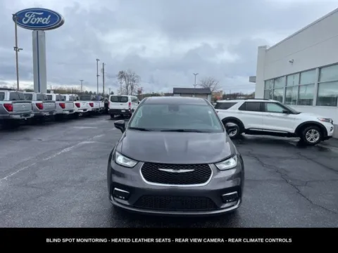 More photos of 2023 Chrysler Pacifica Touring L at Zeigler Ford of Lowell, MI