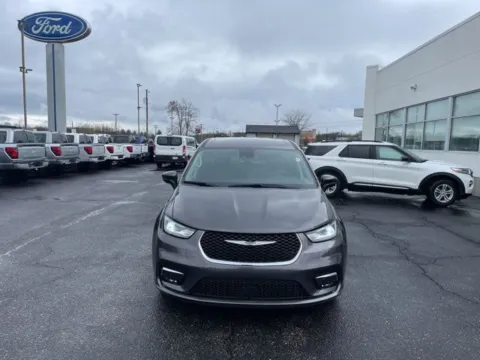 More photos of 2023 Chrysler Pacifica Touring L at Zeigler Ford of Lowell, MI