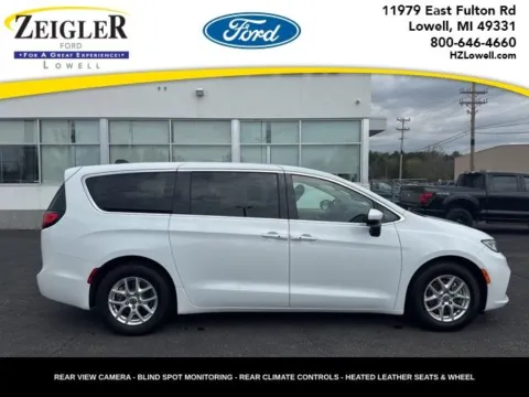 White 2023 Chrysler Pacifica Touring L for sale in Lowell, MI