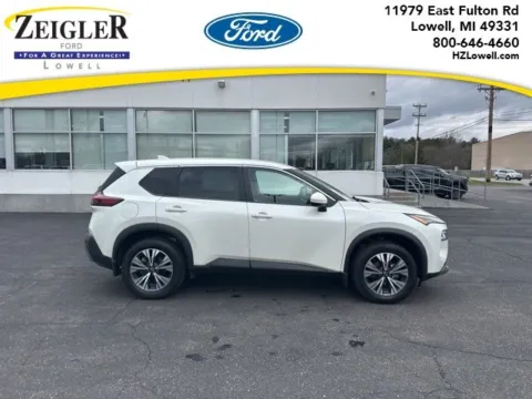 White 2023 Nissan Rogue SV for sale in Lowell, MI