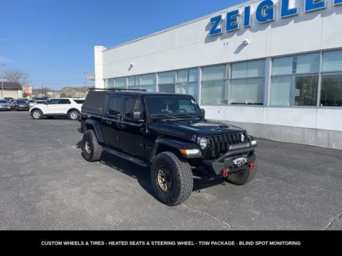 More photos of 2021 Jeep Gladiator Willys at Zeigler Ford of Lowell, MI