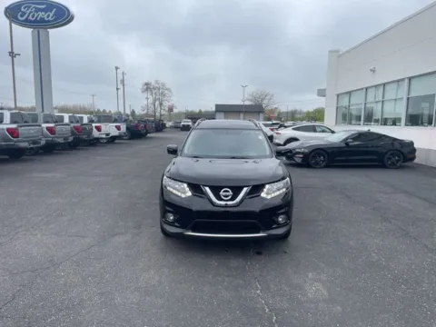 More photos of 2014 Nissan Rogue SL at Zeigler Ford of Lowell, MI