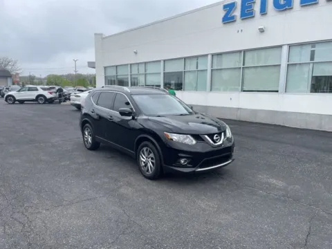 More photos of 2014 Nissan Rogue SL at Zeigler Ford of Lowell, MI
