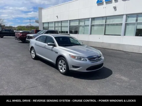 More photos of 2011 Ford Taurus SEL at Zeigler Ford of Lowell, MI