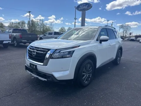 More photos of 2024 Nissan Pathfinder SV at Zeigler Ford of Lowell, MI