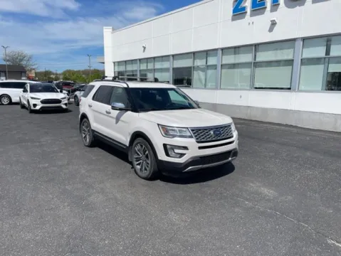 More photos of 2017 Ford Explorer Platinum at Zeigler Ford of Lowell, MI
