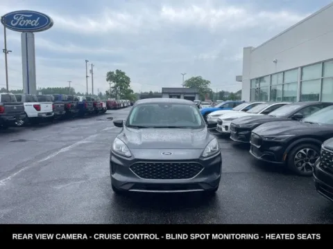 More photos of 2022 Ford Escape SE at Zeigler Ford of Lowell, MI