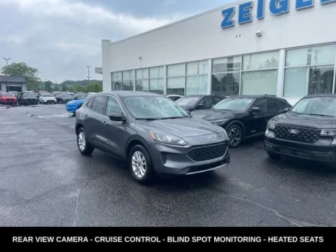More photos of 2022 Ford Escape SE at Zeigler Ford of Lowell, MI