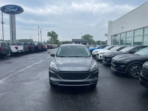 More photos of 2022 Ford Escape SE at Zeigler Ford of Lowell, MI