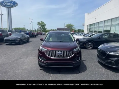 More photos of 2023 Ford Edge SEL at Zeigler Ford of Lowell, MI