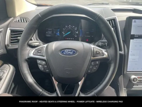 Photos of 2023 Ford Edge SEL for sale in Lowell, MI at Zeigler Ford of Lowell