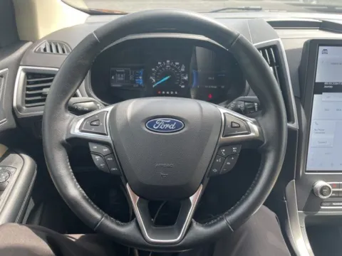 Photos of 2023 Ford Edge SEL for sale in Lowell, MI at Zeigler Ford of Lowell