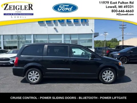 Black 2014 Chrysler Town & Country Touring for sale in Lowell, MI
