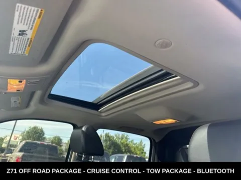 More photos of 2009 Chevrolet Avalanche 1500 LT at Zeigler Ford of Lowell, MI