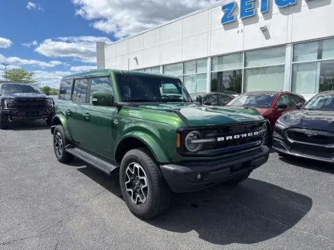 Photos of 2025 Ford Bronco Outer Banks for sale in Lowell, MI at Zeigler Ford of Lowell