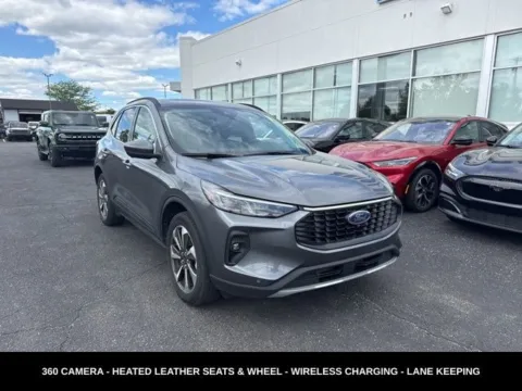 More photos of 2024 Ford Escape Platinum at Zeigler Ford of Lowell, MI