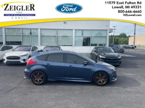 Blue 2018 Ford Focus ST for sale in Lowell, MI