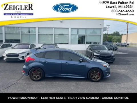 Blue 2018 Ford Focus ST for sale in Lowell, MI