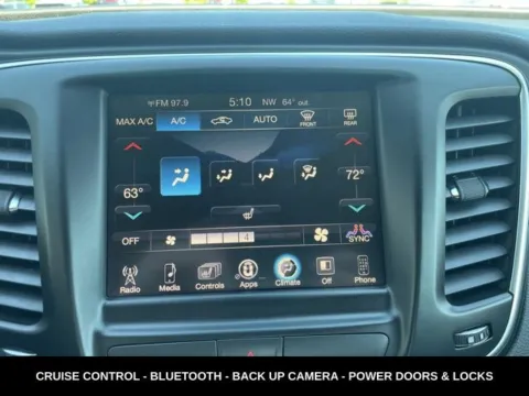 More photos of 2015 Chrysler 200 Limited at Zeigler Ford of Lowell, MI
