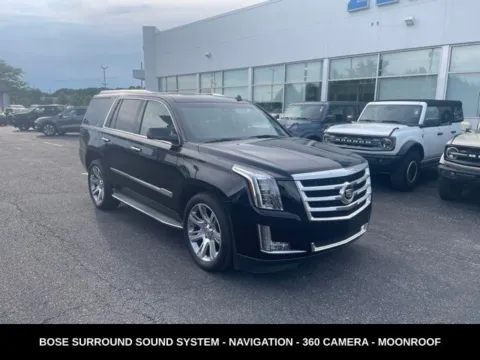 More photos of 2015 Cadillac Escalade Luxury at Zeigler Ford of Lowell, MI