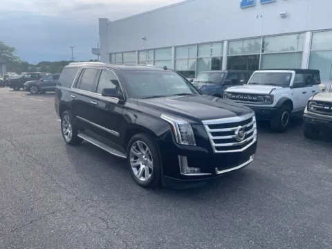 More photos of 2015 Cadillac Escalade Luxury at Zeigler Ford of Lowell, MI