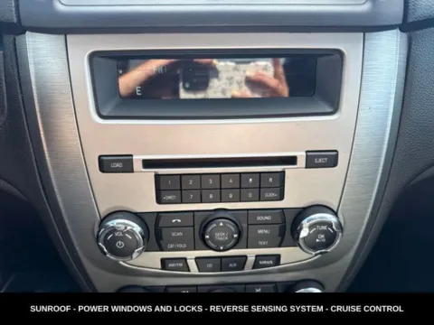 More photos of 2012 Ford Fusion SE at Zeigler Ford of Lowell, MI