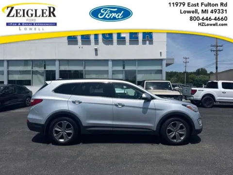 Silver 2016 Hyundai Santa Fe SE for sale in Lowell, MI