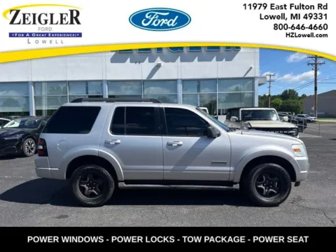 White 2008 Ford Explorer XLT for sale in Lowell, MI
